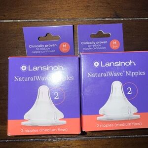 Lansinoh NaturalWave Nipples - Medium Flow in Purple Packaging
